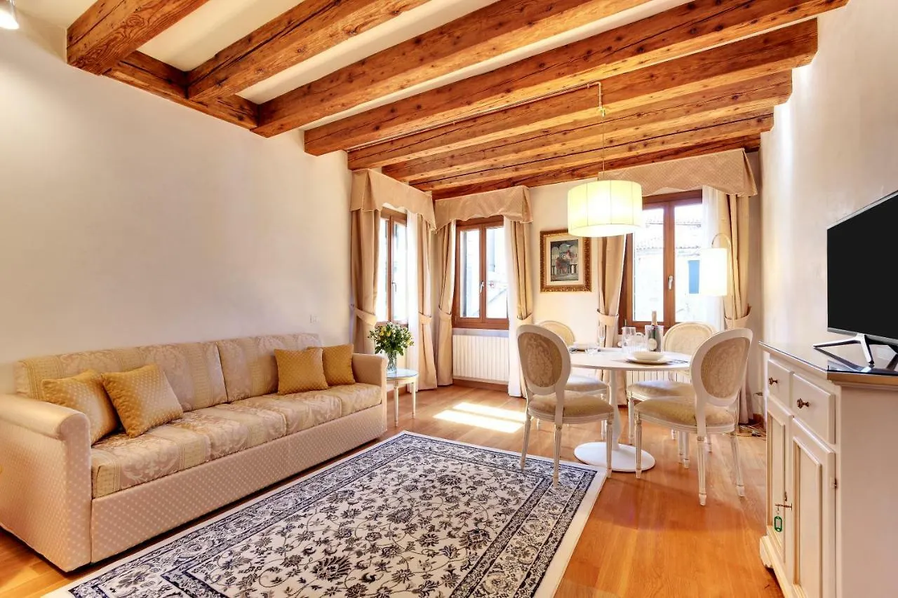 Nikki House Apartment Venice